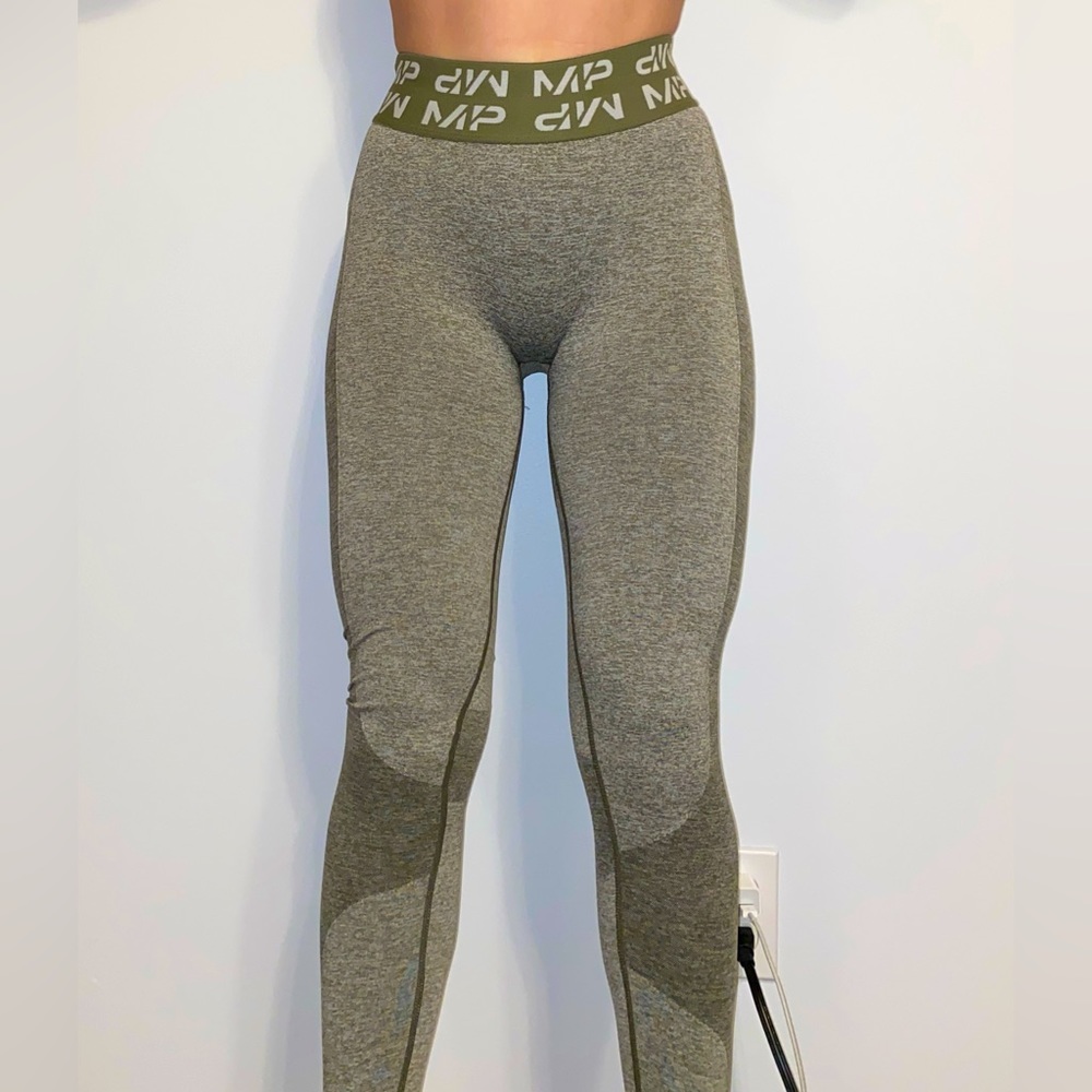 Myprotein MP Women’s Curve Leggings Green